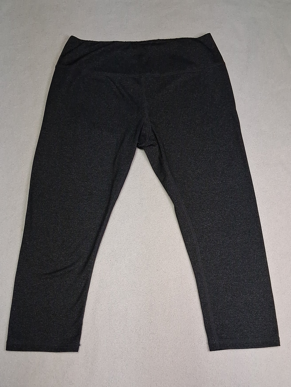 lululemon athletica Black Capri Leggings